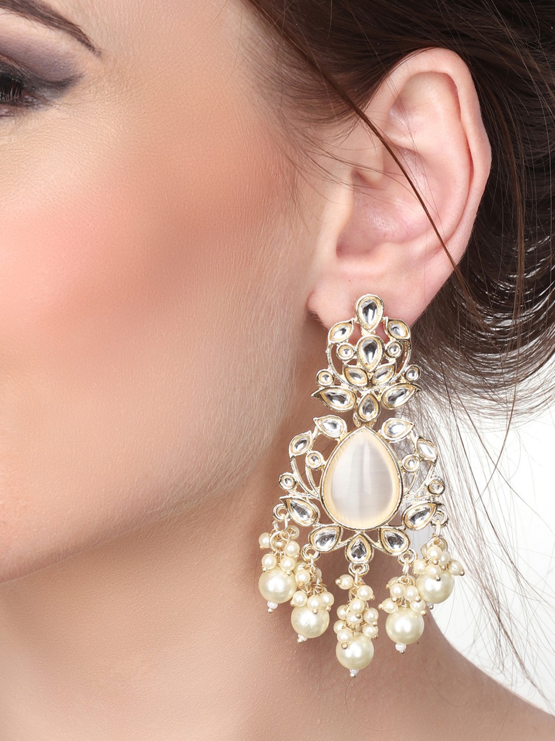 

Anvik Gold-Plated Kundan-Studded Contemporary Chandbalis