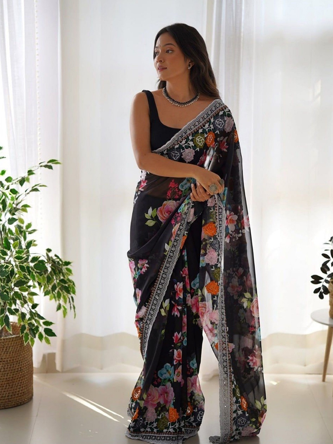 

TEEYA CREATION Floral Embroidered Pure Georgette Saree, Black