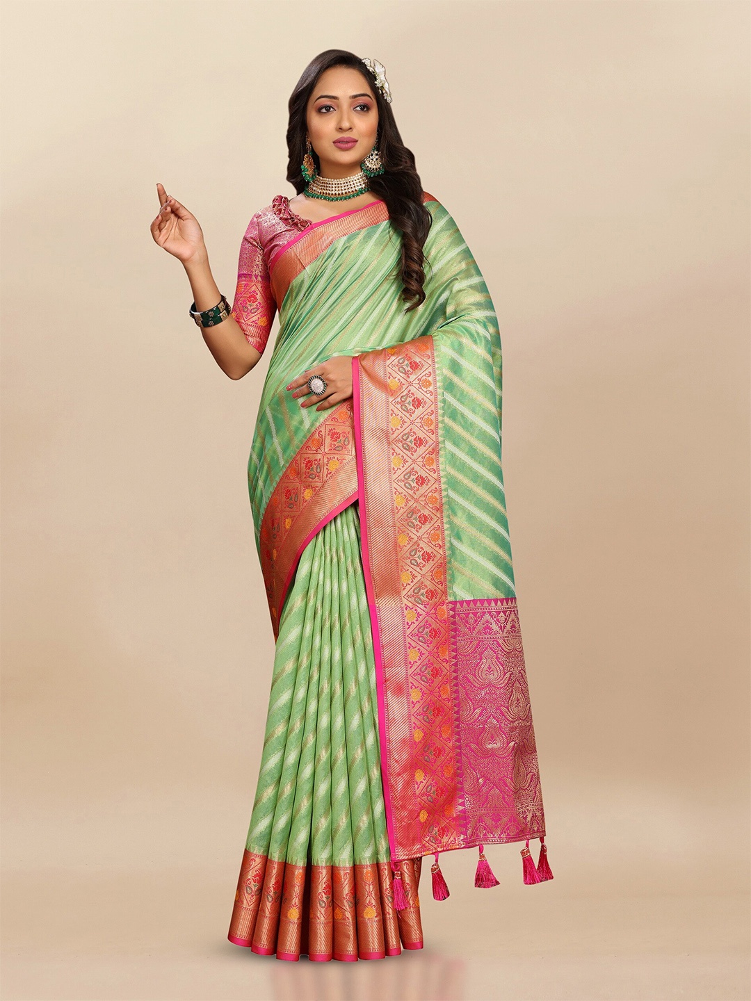 

Ekta Textiles Woven Design Zari Organza Banarasi Saree, Green