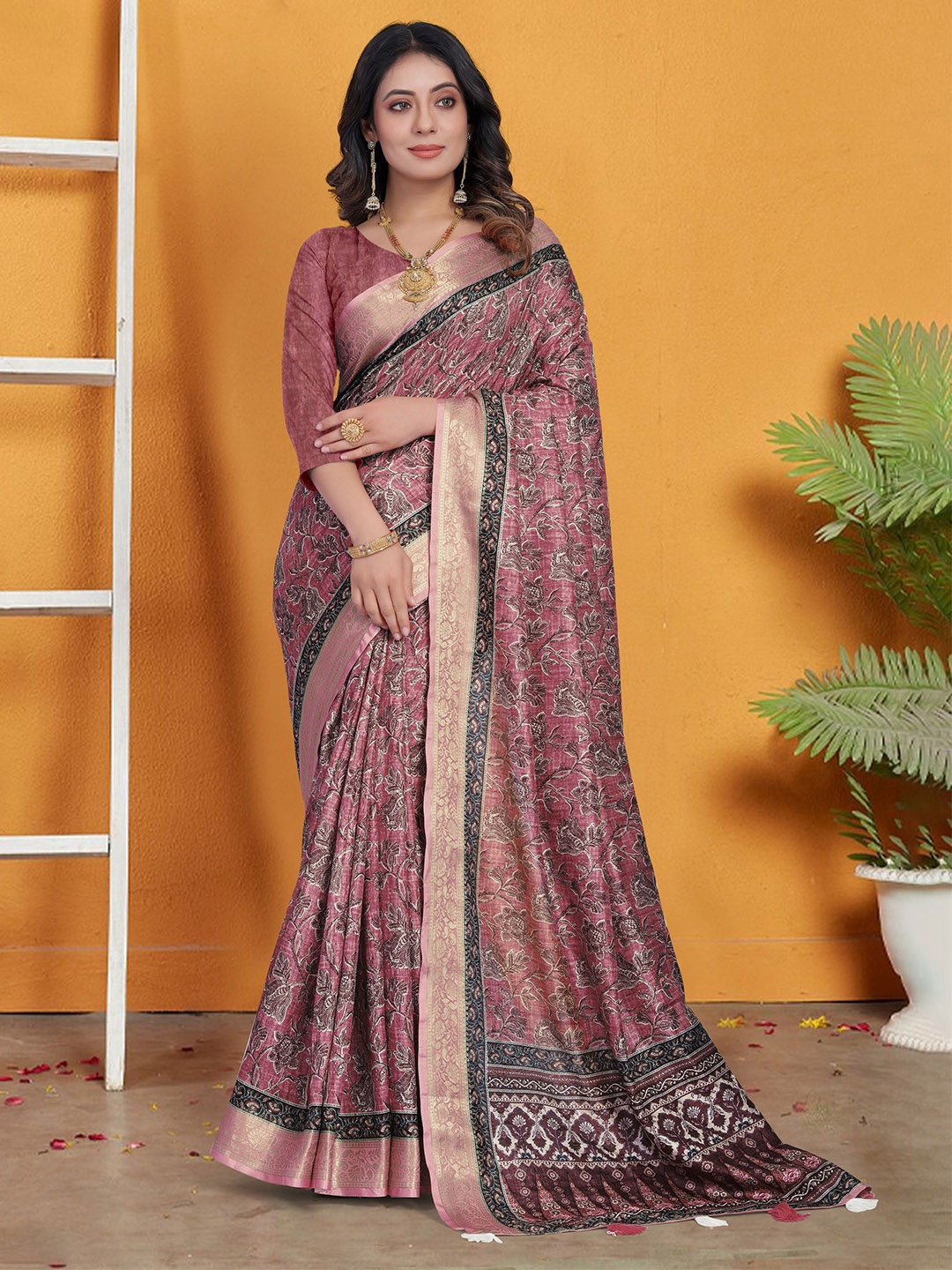 

V3 FASHION STUDIO Floral Zari Tussar Saree, Purple