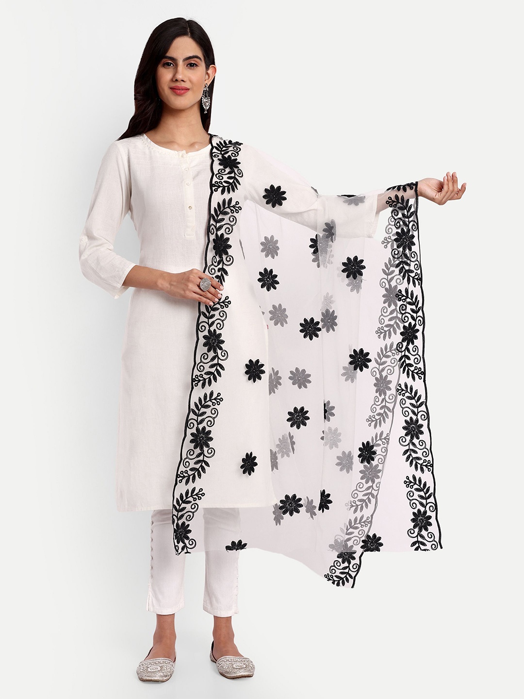 

KALINI Ethnic Motifs Embroidered Dupatta with Thread Work, Black