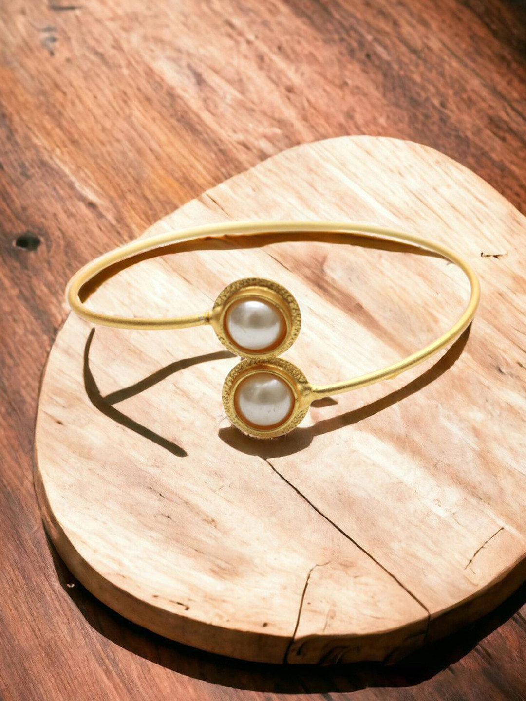 

Ozanoo Gold Plated Cuff Bracelet
