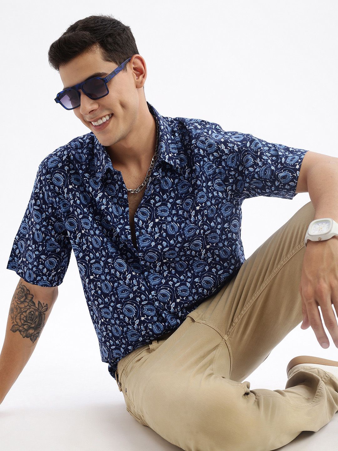 

SHOWOFF Standard Slim Fit Floral Opaque Printed Cotton Casual Shirt, Navy blue