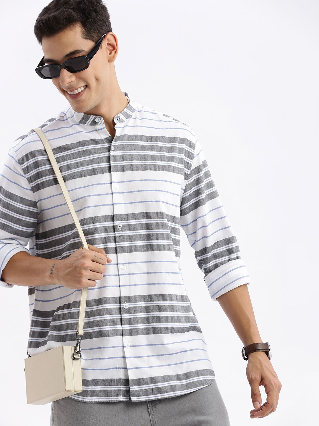 

SHOWOFF Standard Slim Fit Horizontal Stripes Cotton Casual Shirt, Black