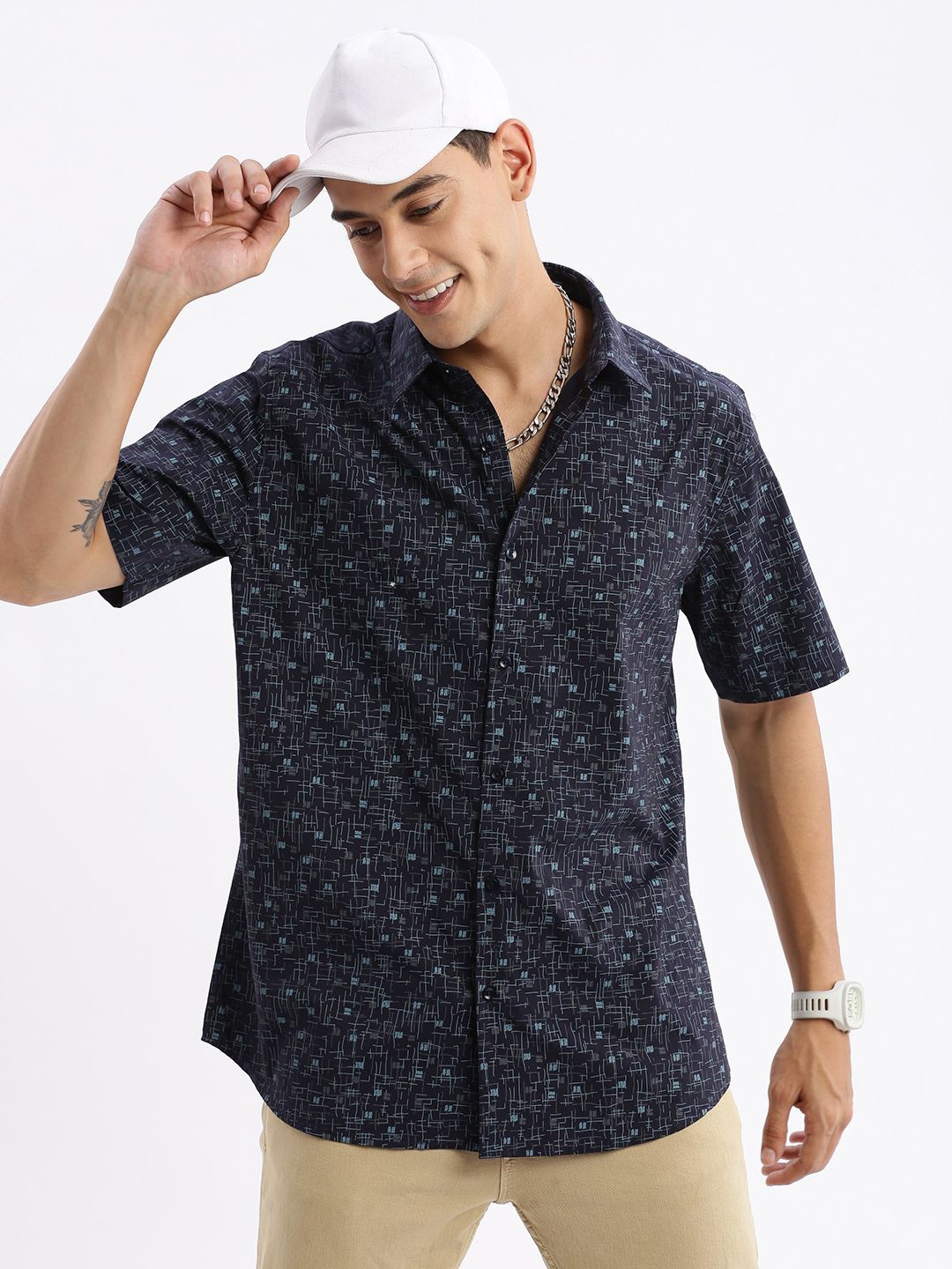 

SHOWOFF Standard Slim Fit Printed Casual Shirt, Navy blue