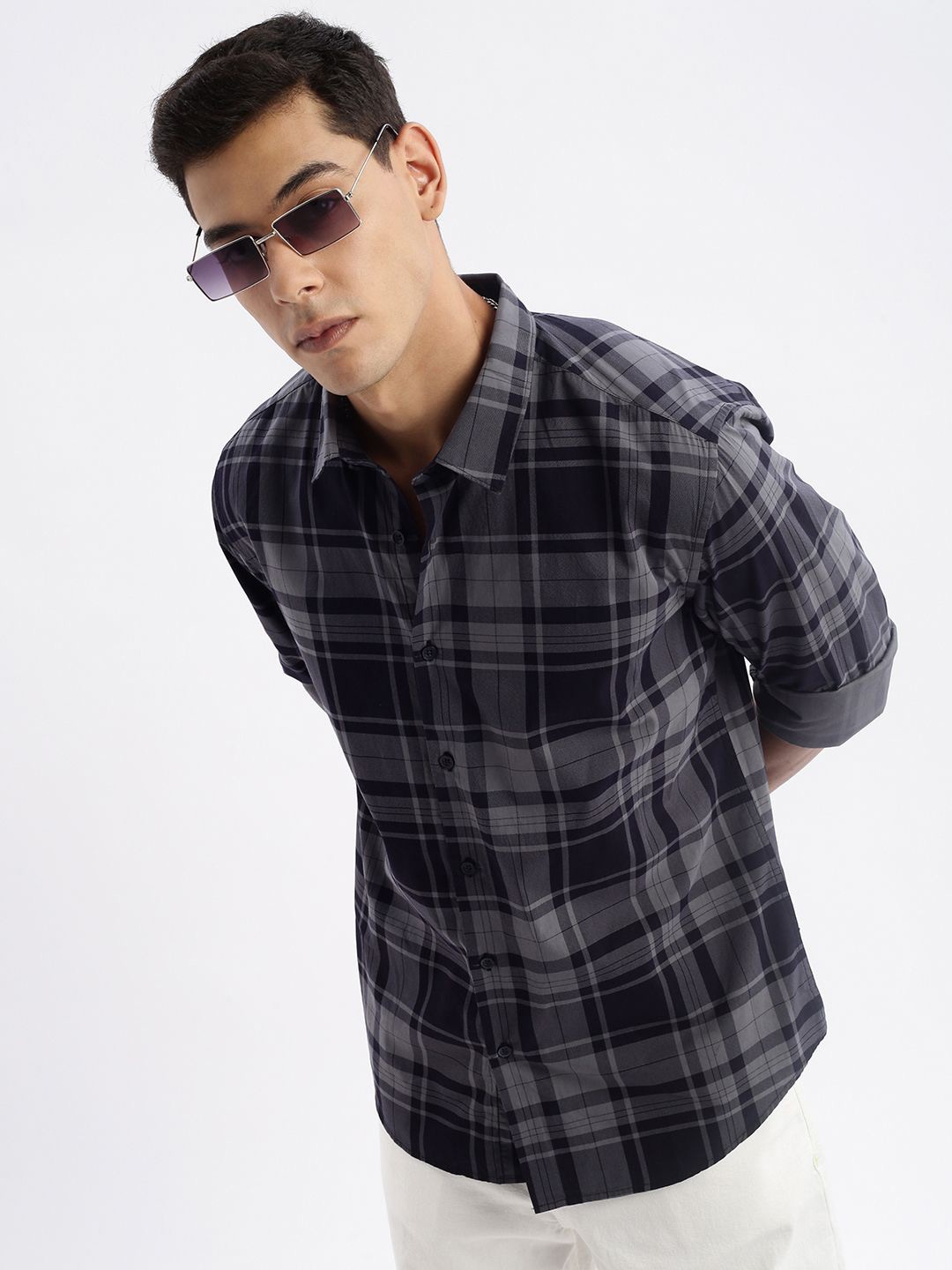 

SHOWOFF Standard Slim Fit Tartan Checks Cotton Casual Shirt, Navy blue