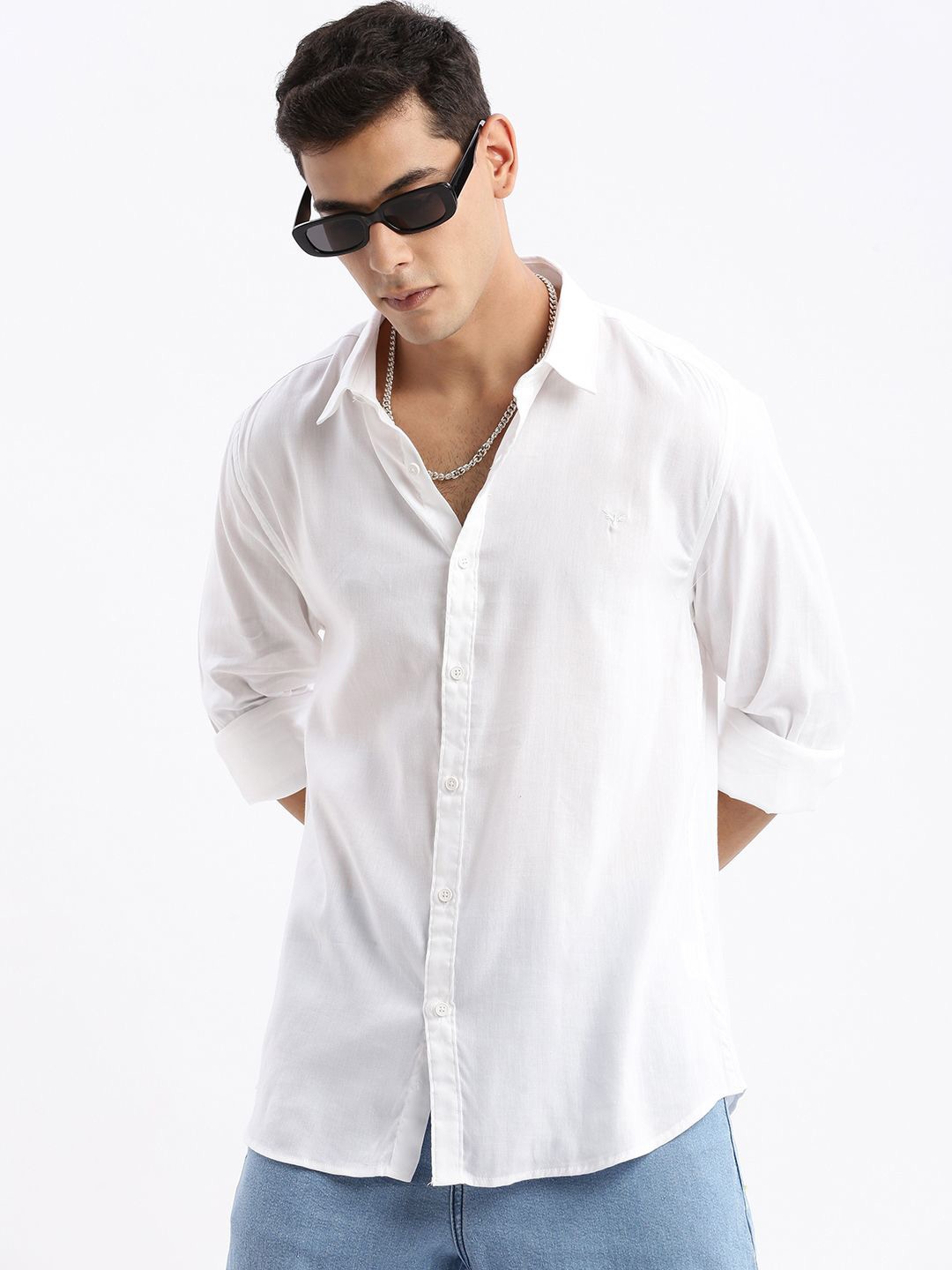 

SHOWOFF Standard Slim Fit Opaque Cotton Casual Shirt, White