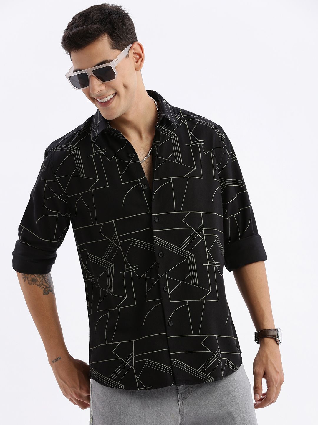 

SHOWOFF Standard Slim Fit Printed Cotton Casual Shirt, Black