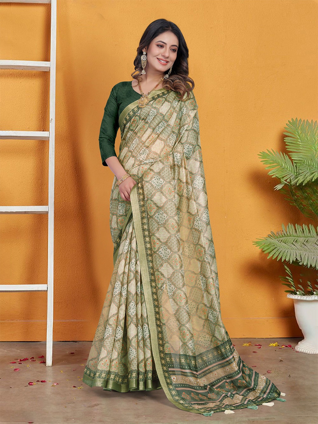 

KALINI Floral Zari Pure Linen Saree, Green