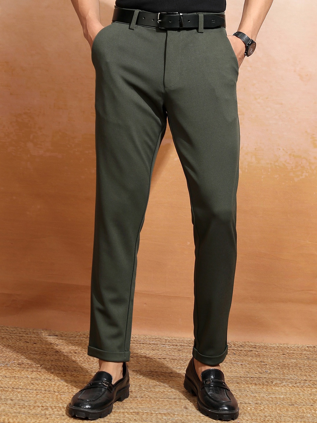 

HIGHLANDER Men Knitted Slim Fit Chinos Trouser, Green
