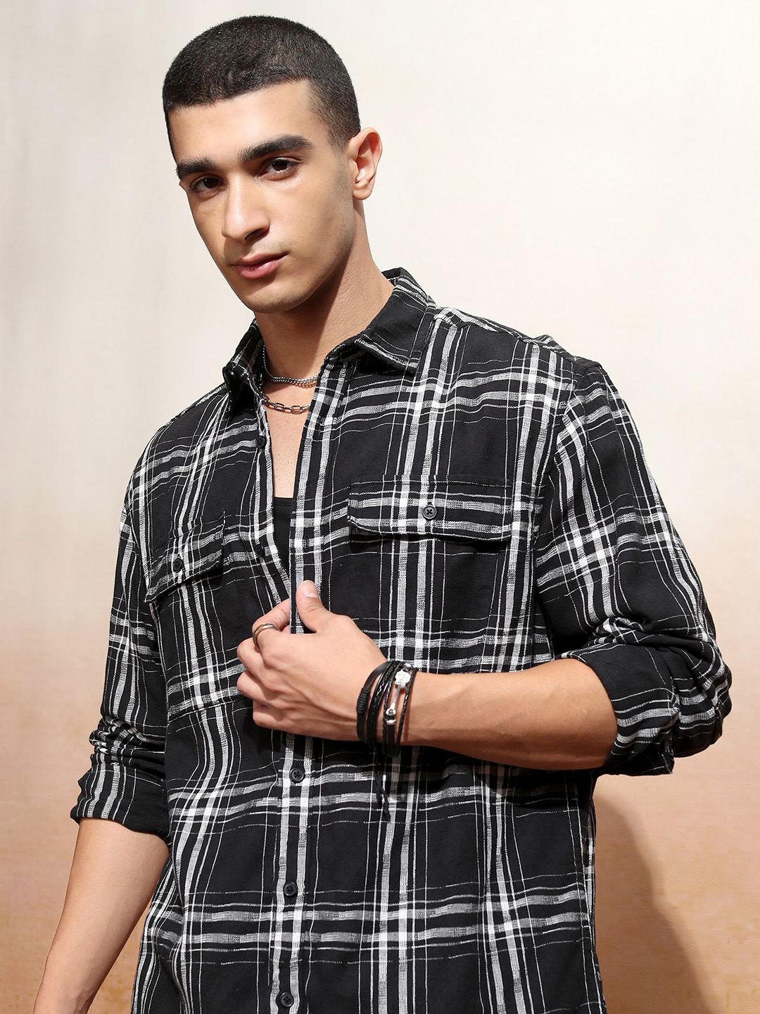 

HIGHLANDER Men Dobby Textured Checked Utility Pocket Relaxed Shirt, Black