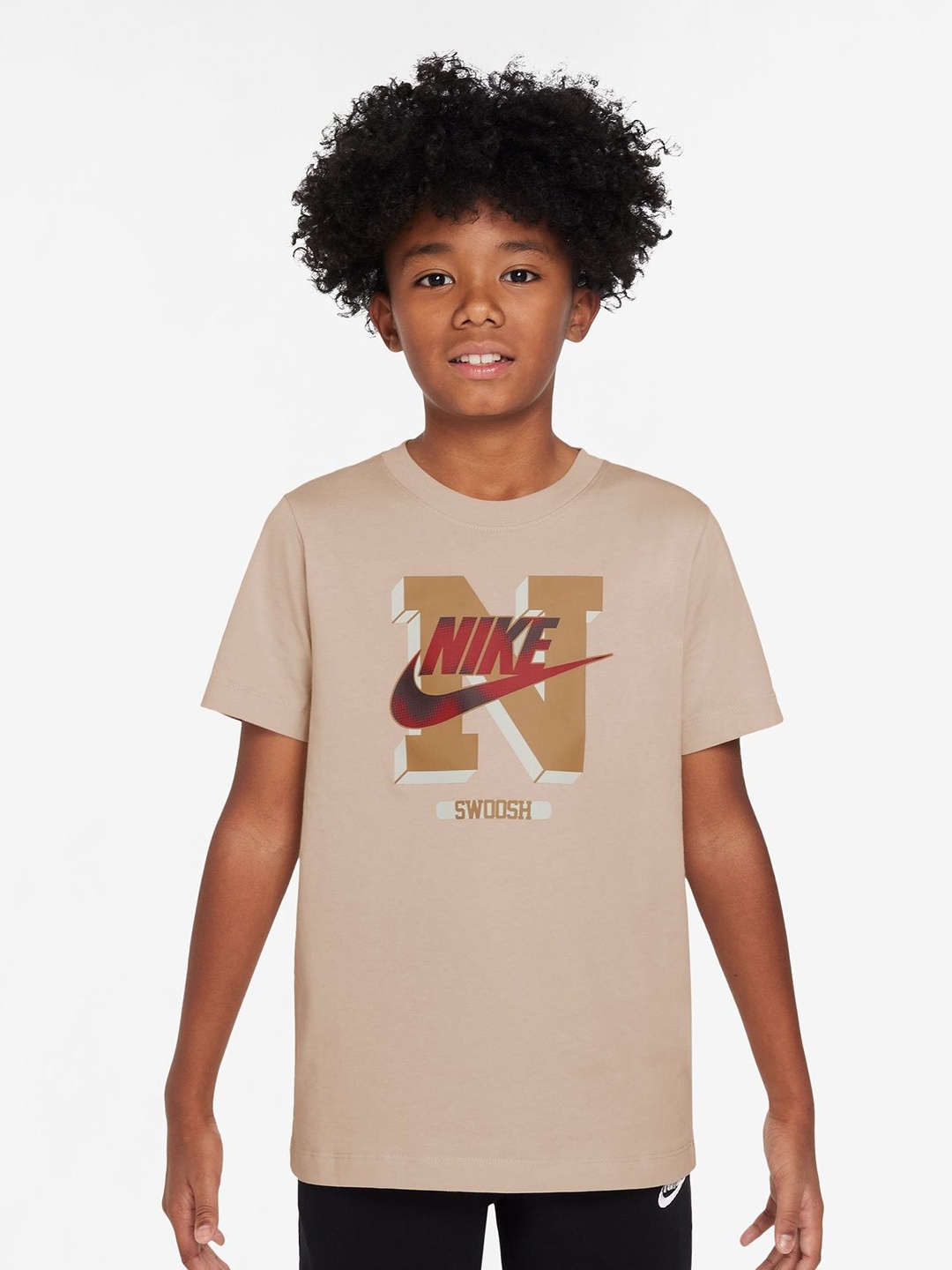 

Nike Sportswear Older Kids T-Shirt, Cream