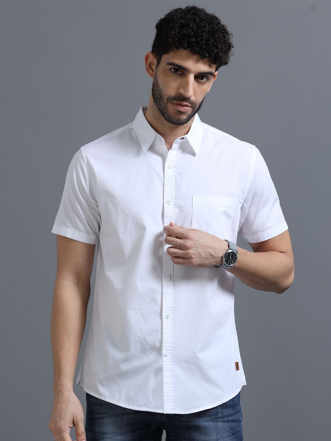 

The Roadster Lifestyle Co Pure Cotton Half Sleeve Shirts, White