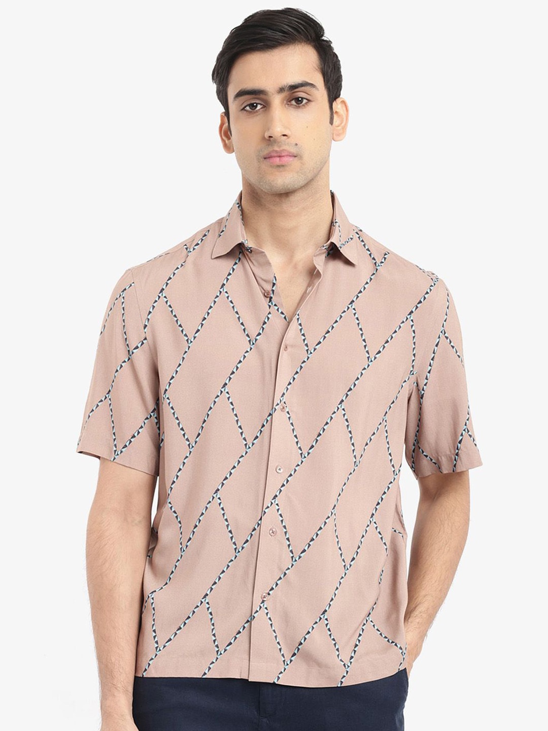 

RARE RABBIT Men Fenney Ss Boxy Geometric Printed Shirt, Brown