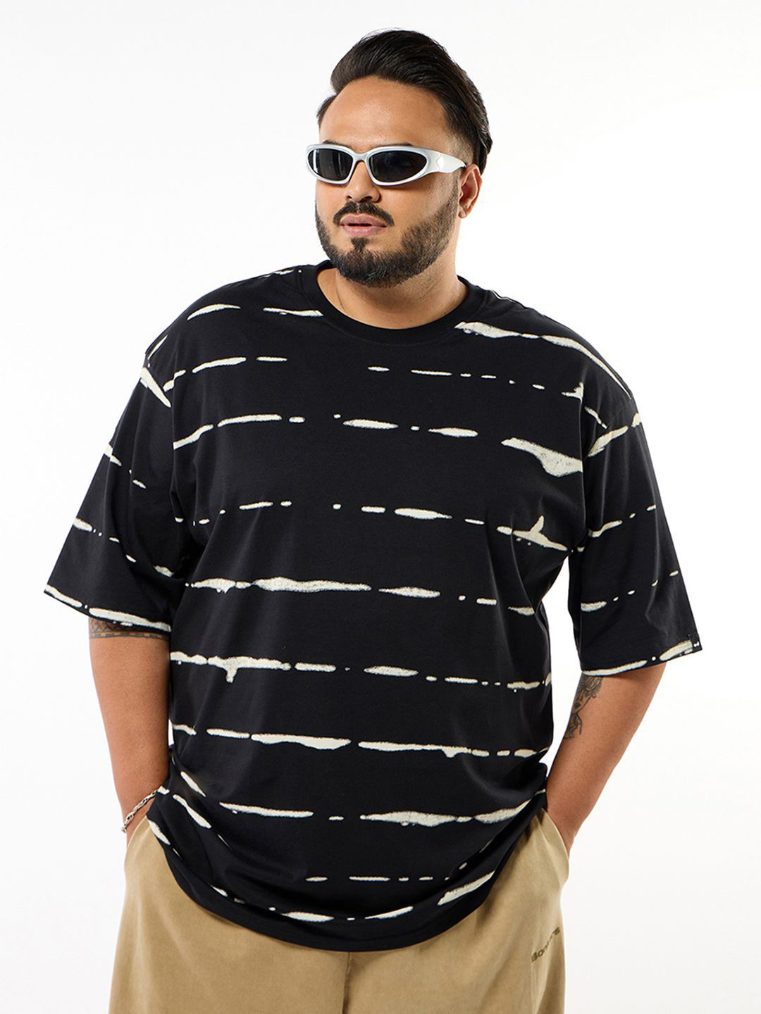 

Bewakoof Plus Men Striped Round Neck T-shirt, Black
