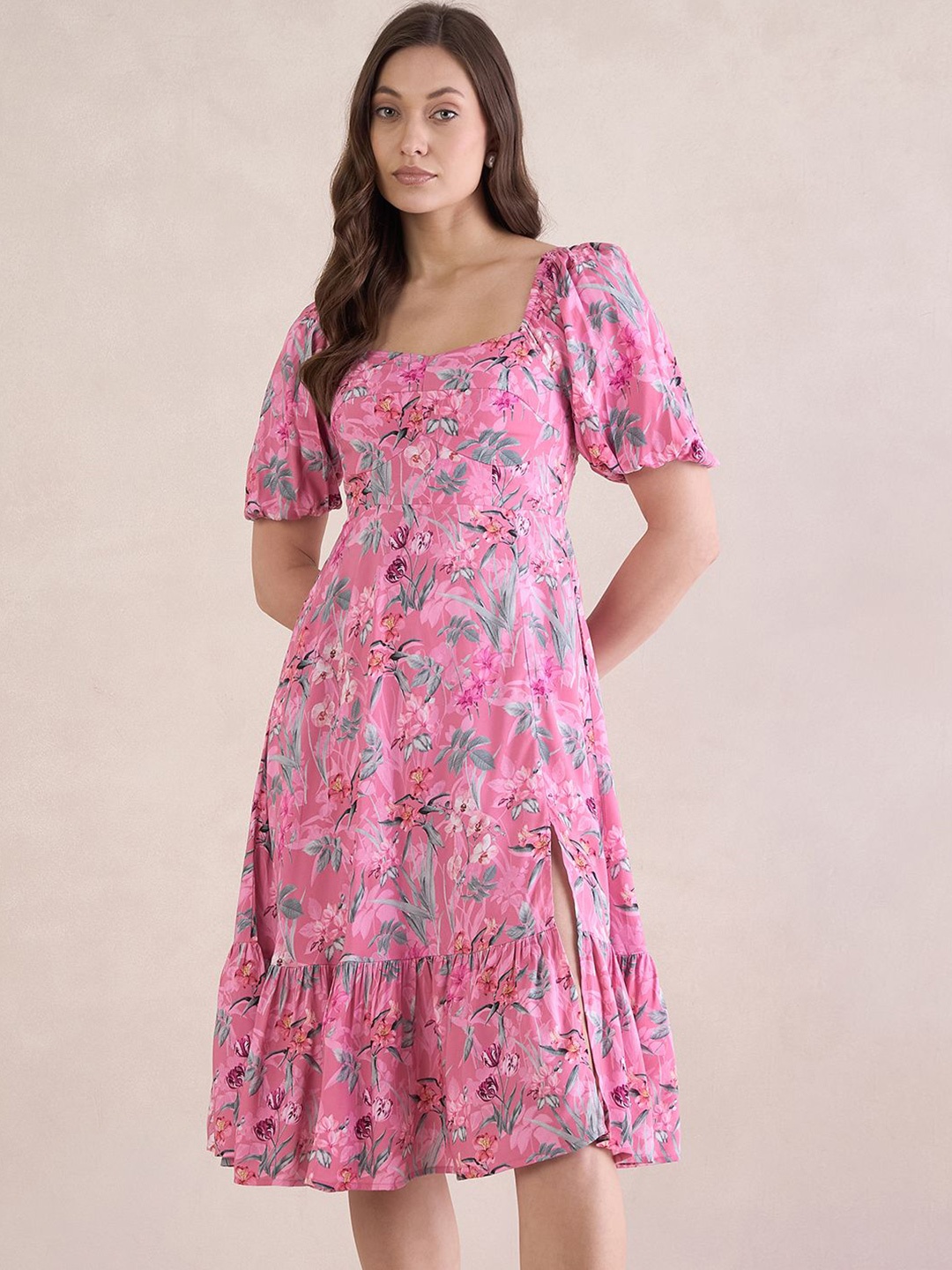 

FEMMELLA Women Floral Print Flared Sleeve Fit & Flare Midi Dress, Pink