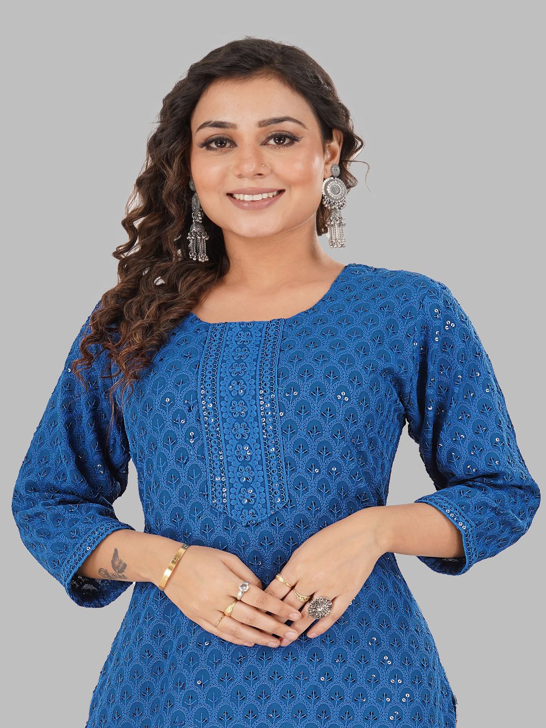 

Senorita Floral Woven Design Round Neck Sequins Straight Kurta, Blue
