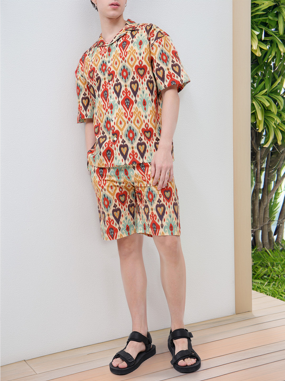 

Kook N Keech Artistry Vibe Printed Relaxed Shirt And Shorts Co-Ords, Multi