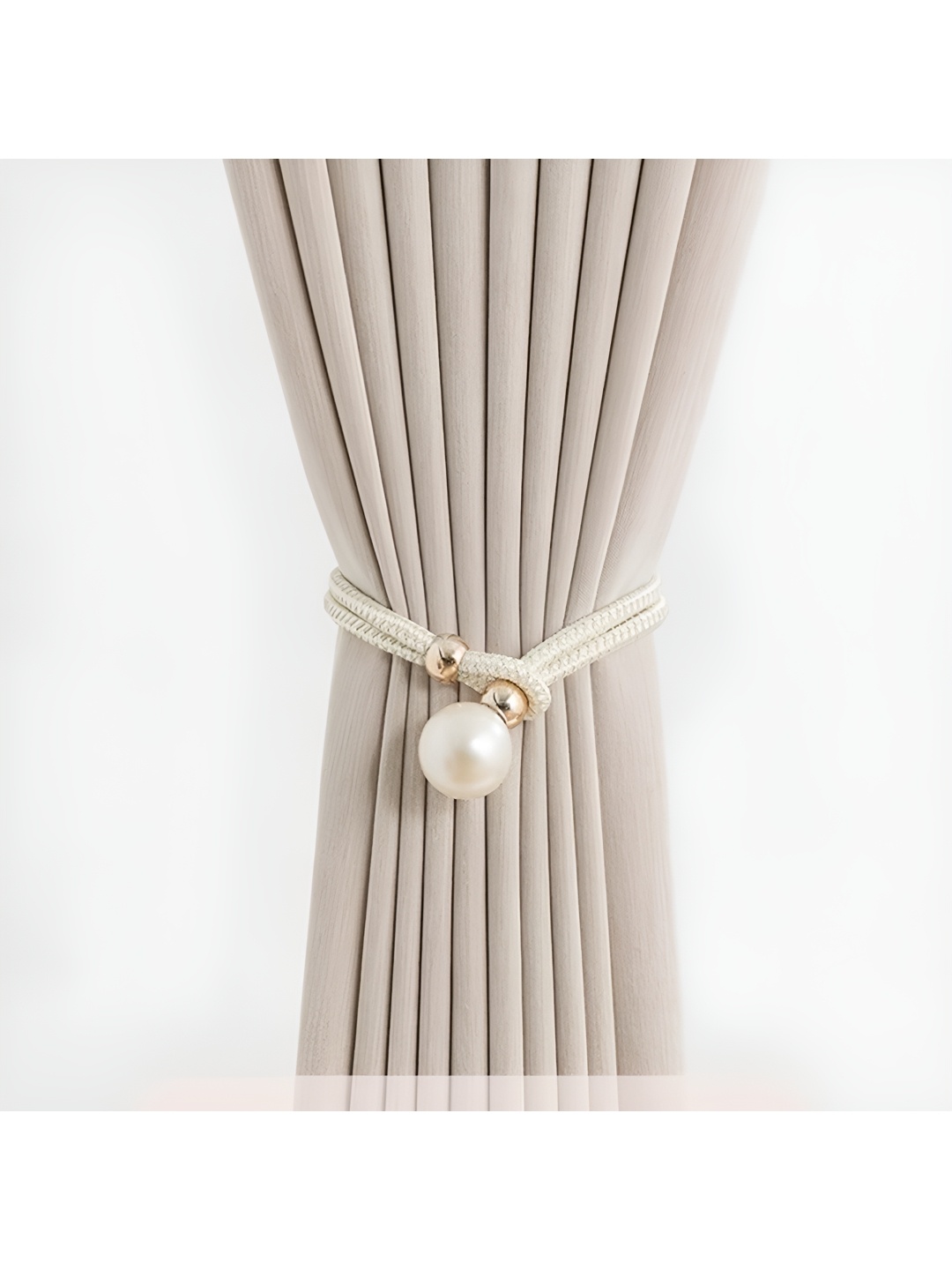 

HomeCloud Silver Hanging Ball Curtain Tieback, Beige