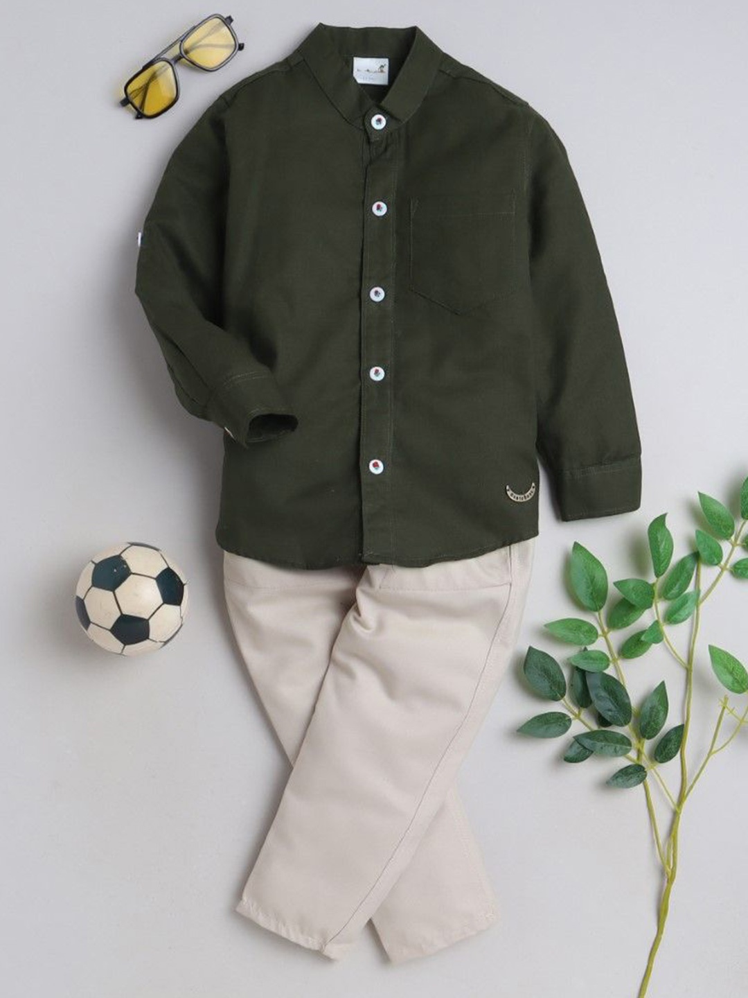 

BAATCHEET Boys Mandarin Collar Pure Cotton Shirt with Trousers, Green