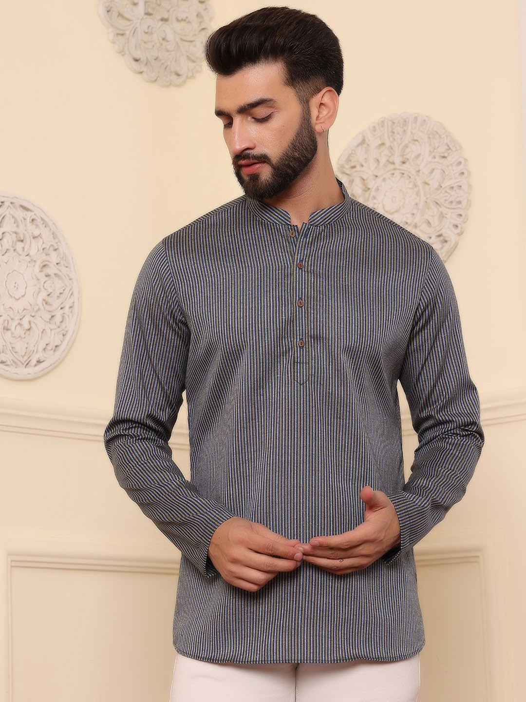 

Anouk Striped Mandarin Collar Jacquard Cotton Short Kurta, Navy blue
