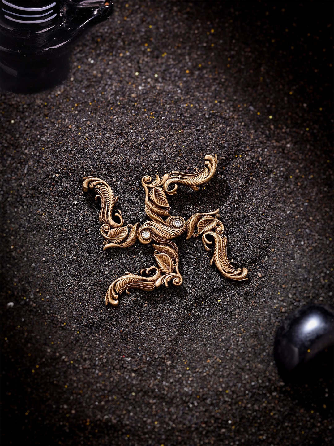 

COSA NOSTRAA Men Swastik Brooch, Gold