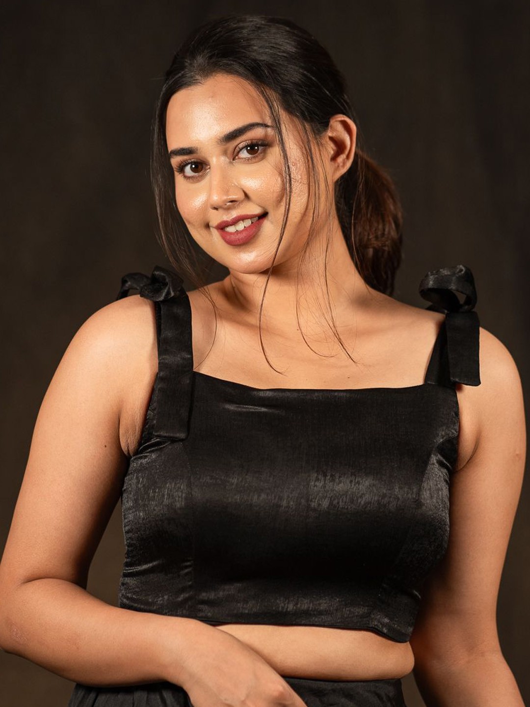 

I LOVE SAREES Padded Square Neck Tie Ups Detail Velvet Crop Saree Blouse, Black