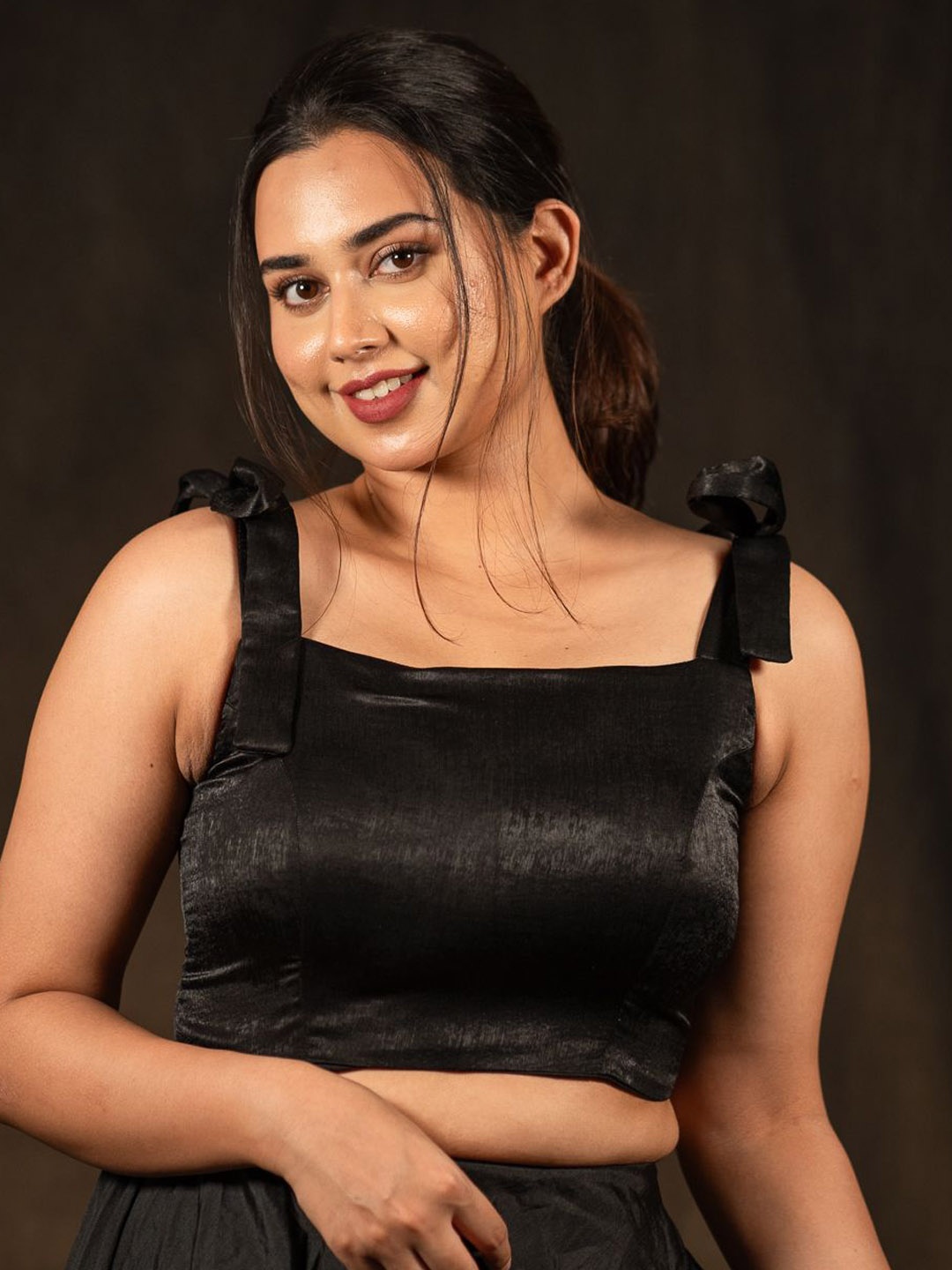 

I LOVE SAREES Padded Square Neck Tie Ups Detail Velvet Crop Saree Blouse, Black