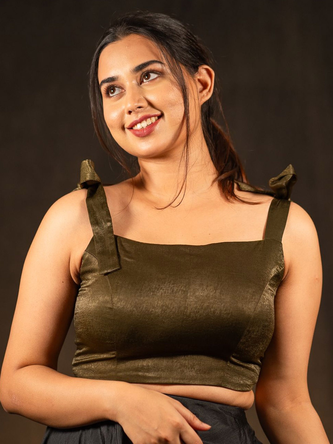 

I LOVE SAREES Padded Square Neck Tie Ups Detail Velvet Crop Saree Blouse, Green