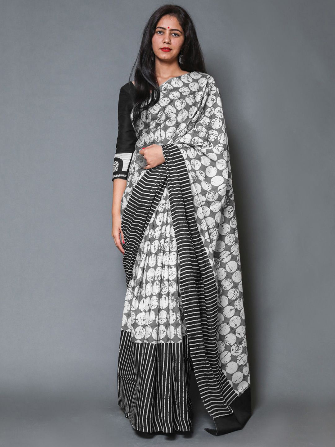 

KALINI Pure Cotton Saree, Grey