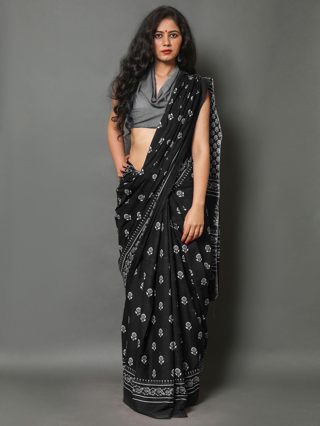 

KALINI Floral Printed Pure Cotton Saree, Black