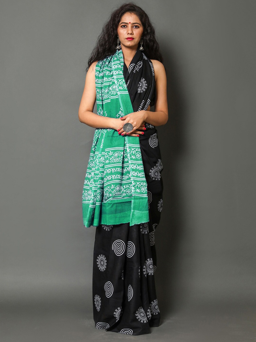 

KALINI Abstract Printed Pure Cotton Saree, Black
