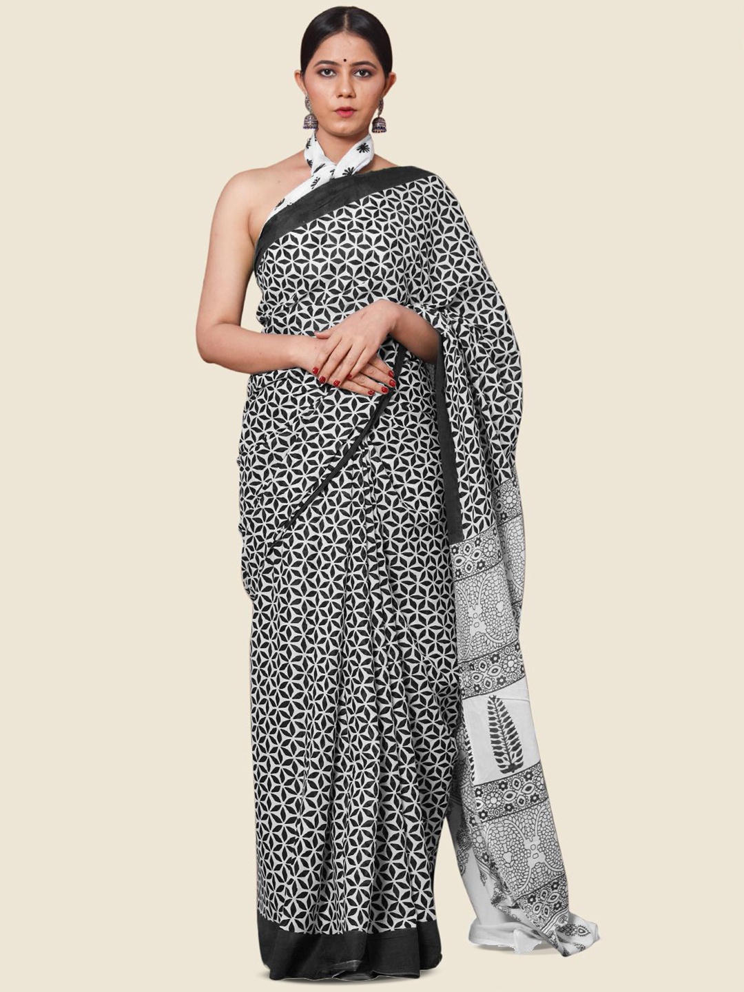 

KALINI Abstract Printed Pure Cotton Saree, Black