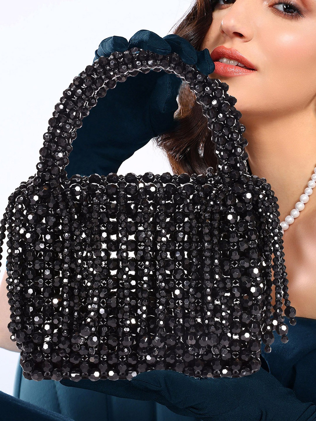 

Sassora Embellished Oversized Swagger Handheld Bag, Black