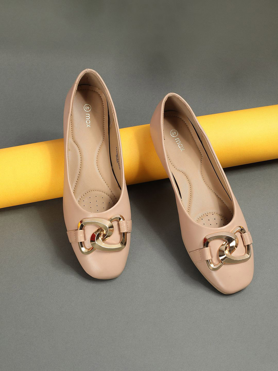 

max Women Ballerinas with Bows Flats, Beige