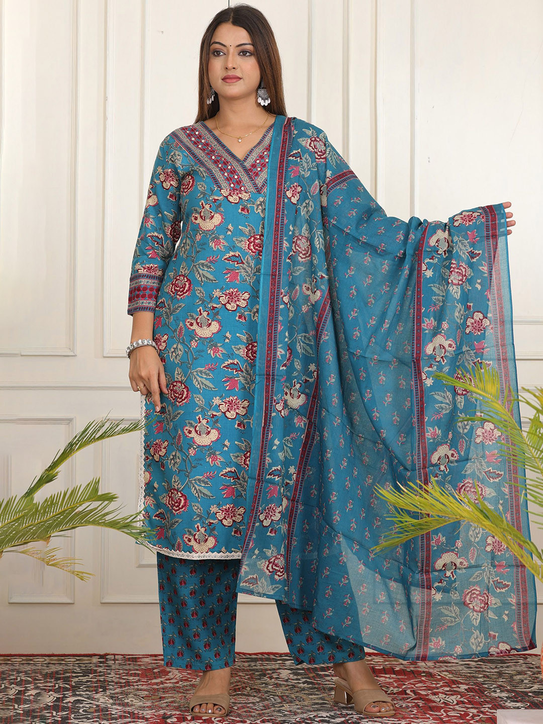 

PARTHVI Floral Printed Regular Thread Work Kurta with Palazzos & With Dupatta, Teal
