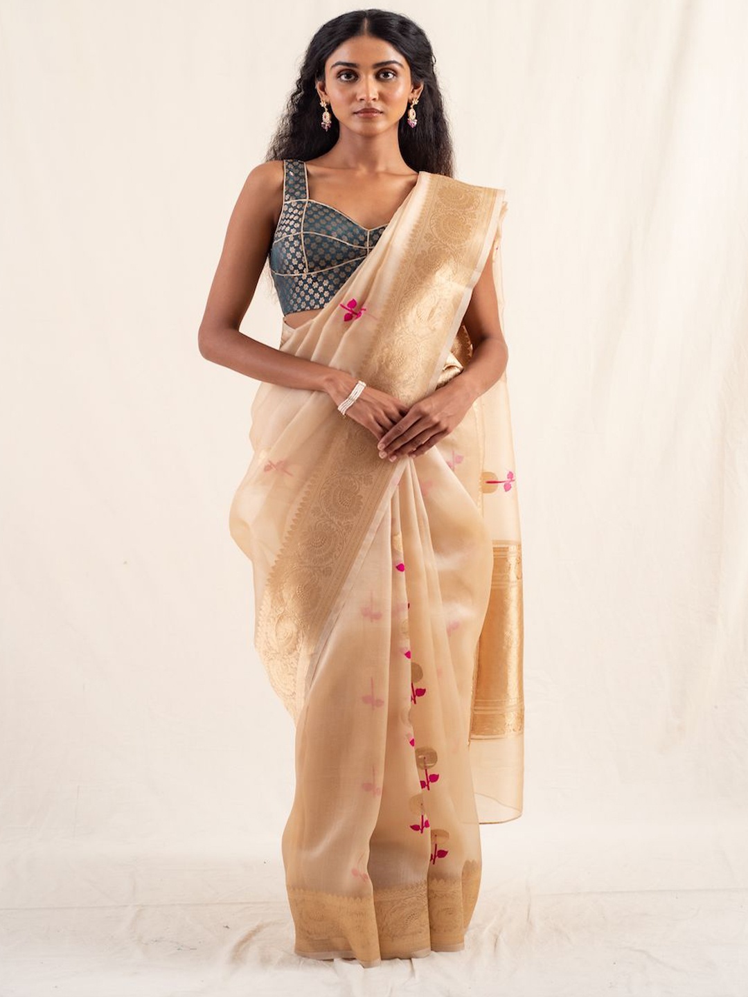 

PriyankaRaajiv Ethnic Motifs Zari Pure Silk Banarasi Saree, Beige