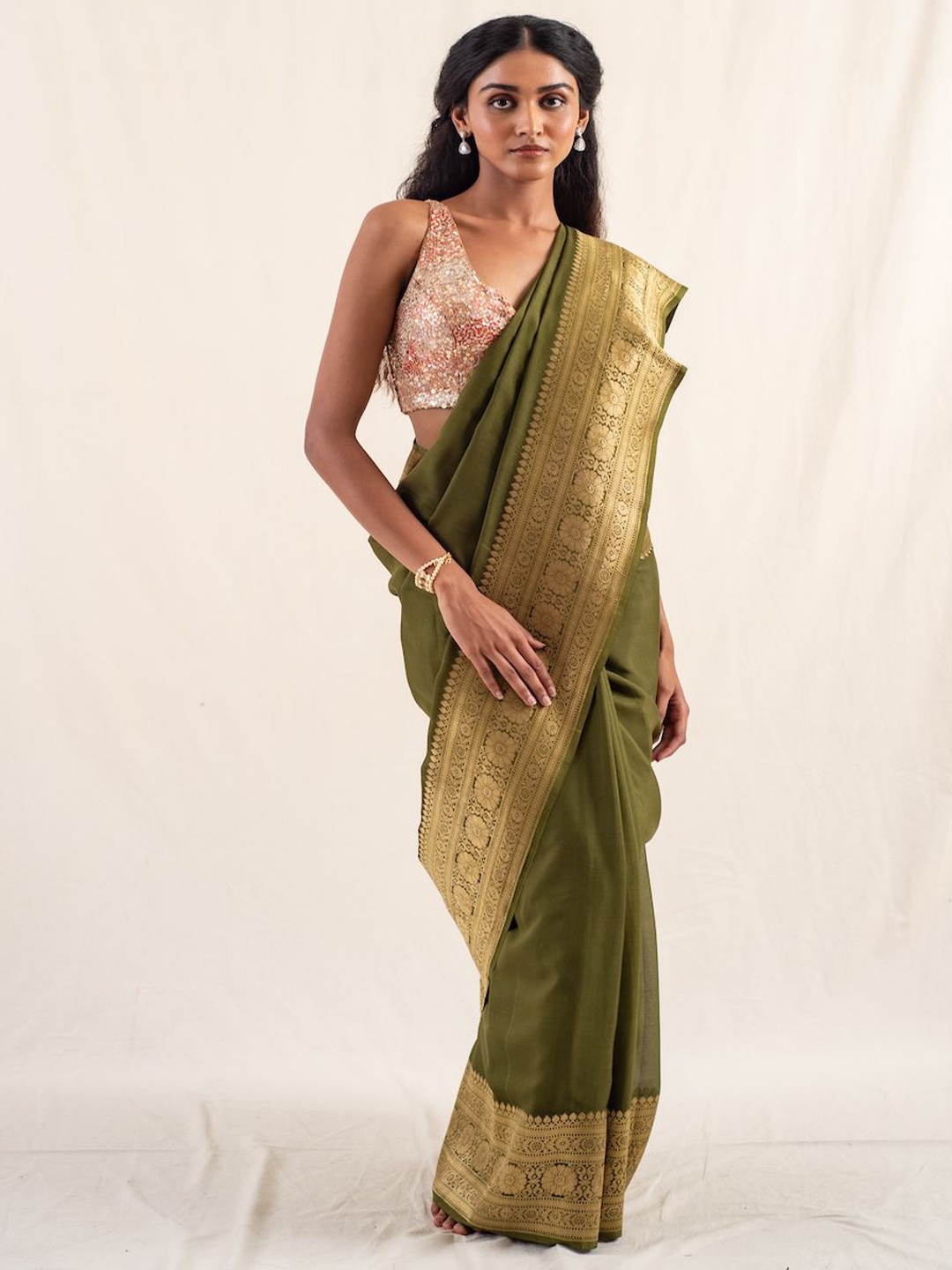 

PriyankaRaajiv Ethnic Motifs Zari Pure Silk Banarasi Saree, Green