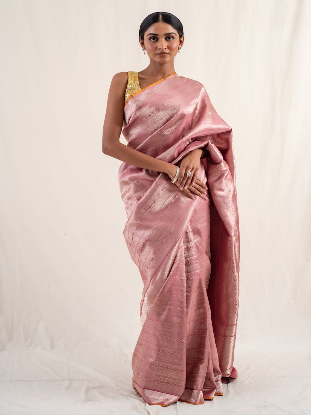 

PriyankaRaajiv Woven Design Zari Pure Silk Banarasi Saree, Mauve