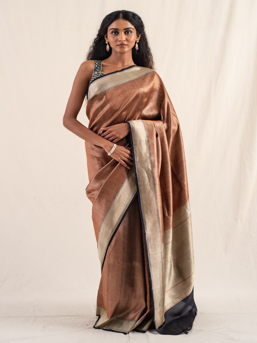 

PriyankaRaajiv Pure Silk Banarasi Saree, Copper