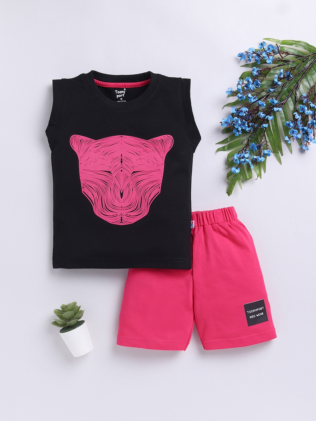 

Toonyport Boys Printed Pure Cotton T-shirt with Shorts, Black