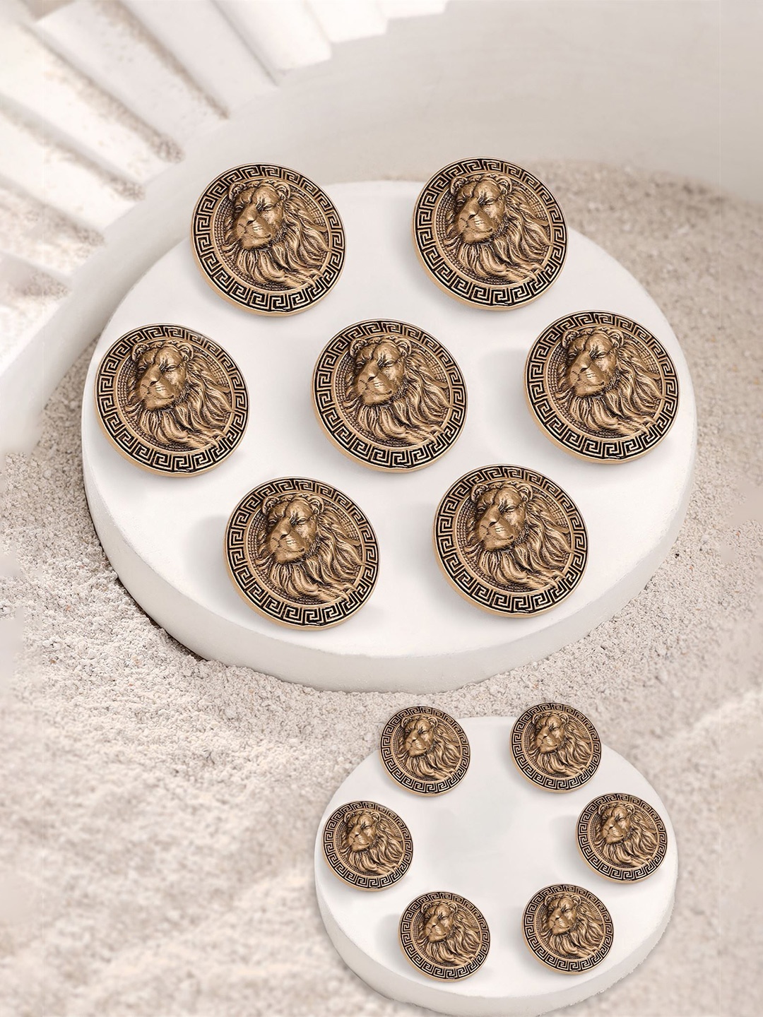 

COSA NOSTRAA Men Set Of 13 Regal Lion Button Brooches, Metallic