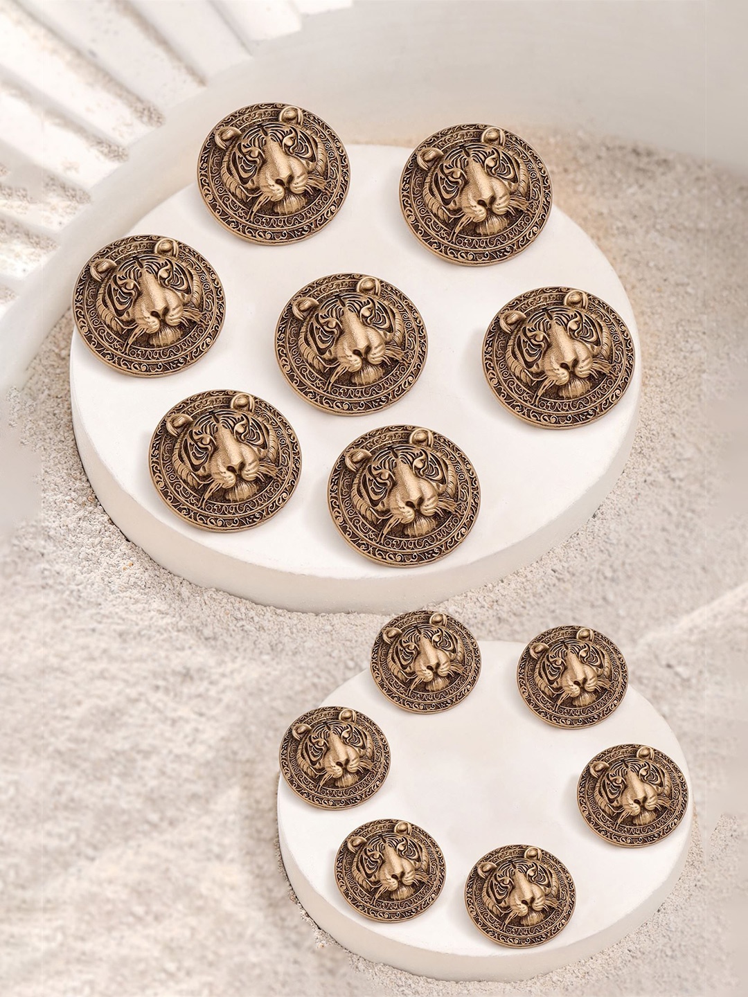

COSA NOSTRAA Men Set Of 13 Fiery Tiger Button Brooches, Gold