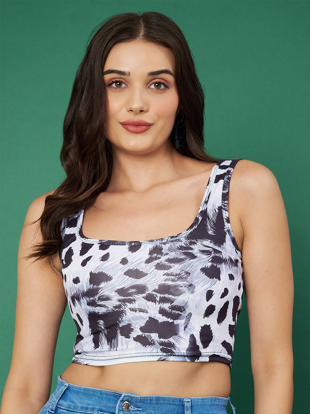

Rajoria Instyle Print Crop Top, Black