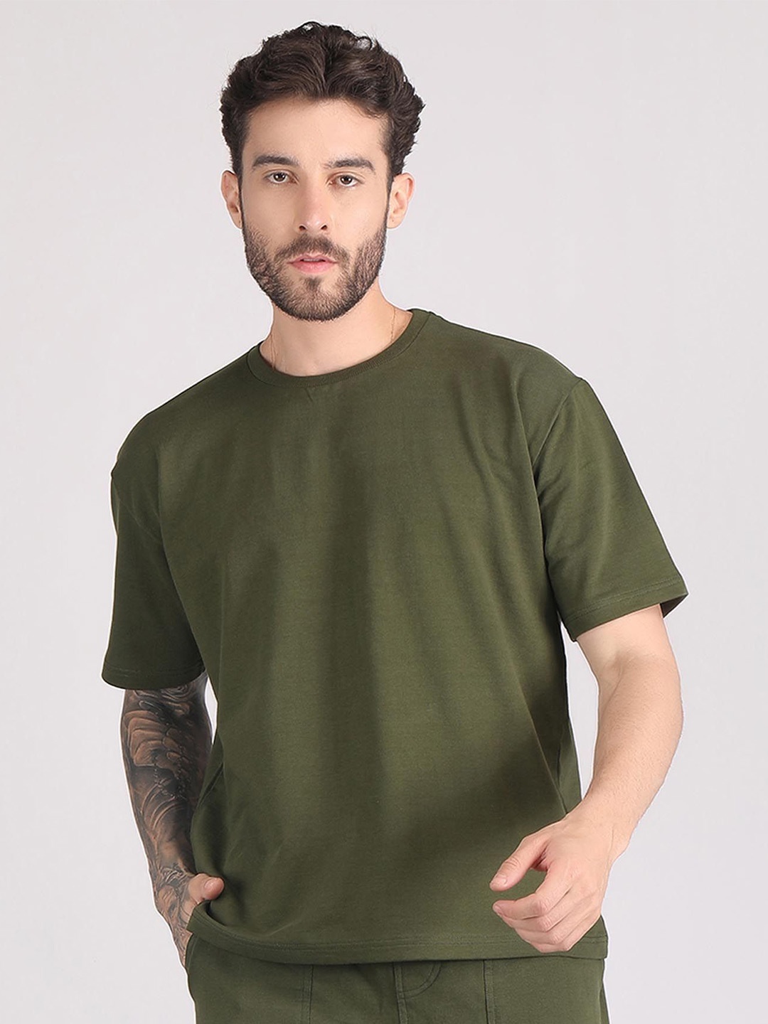 

Raxedo Men Solid Round Neck Cotton T-shirt, Olive