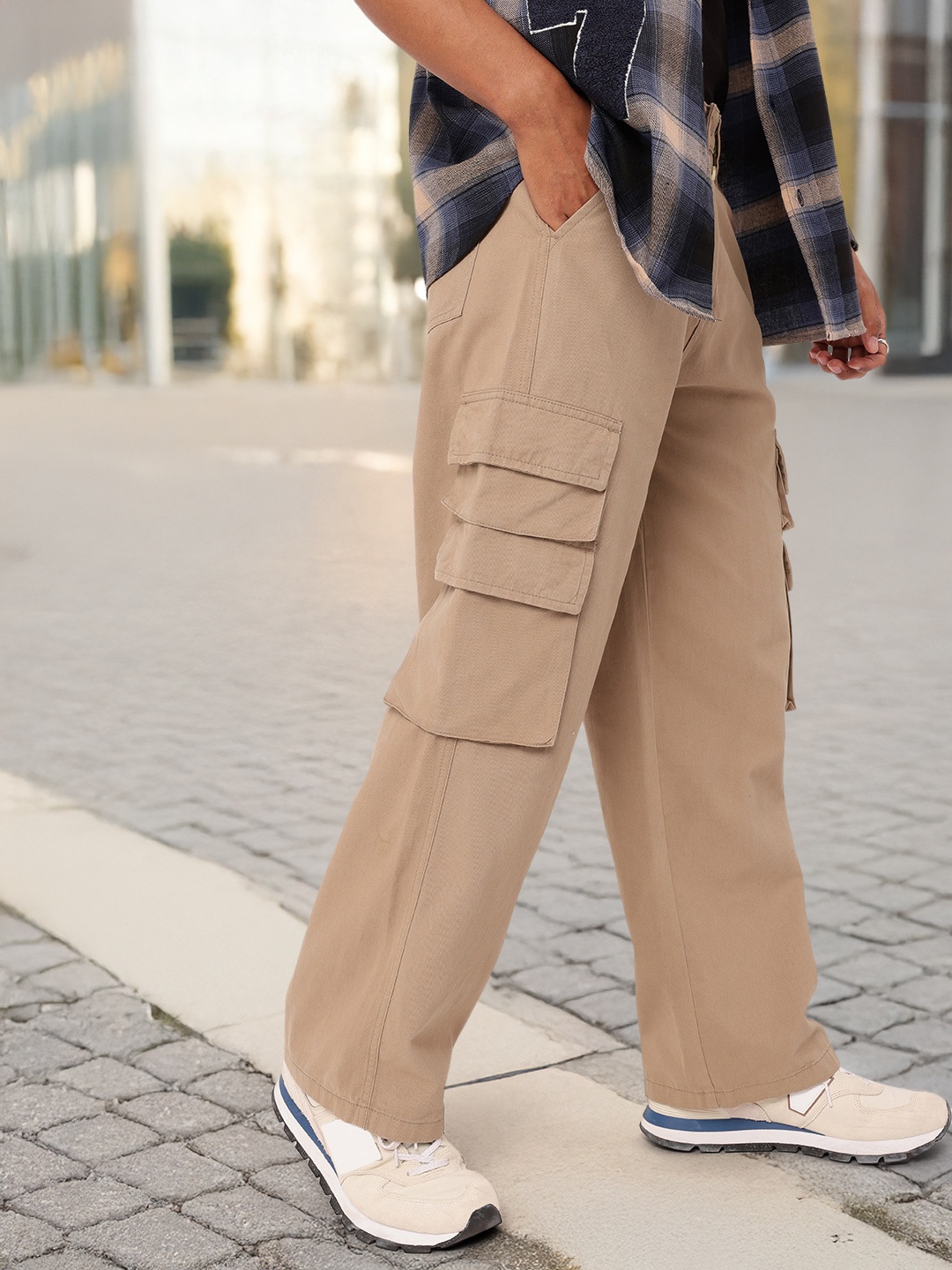 

Kook N Keech Men Urban Utility Relaxed Fit Cargos Trousers, Beige