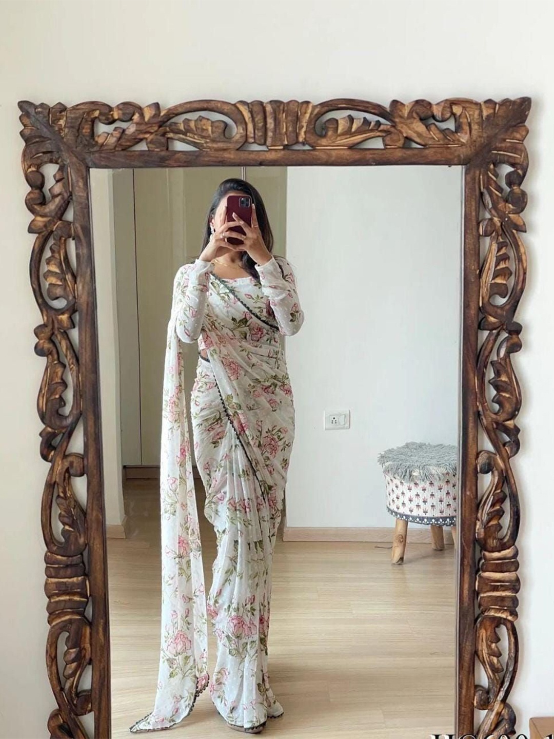

Ethnic Yard Floral Pure Georgette Saree, White