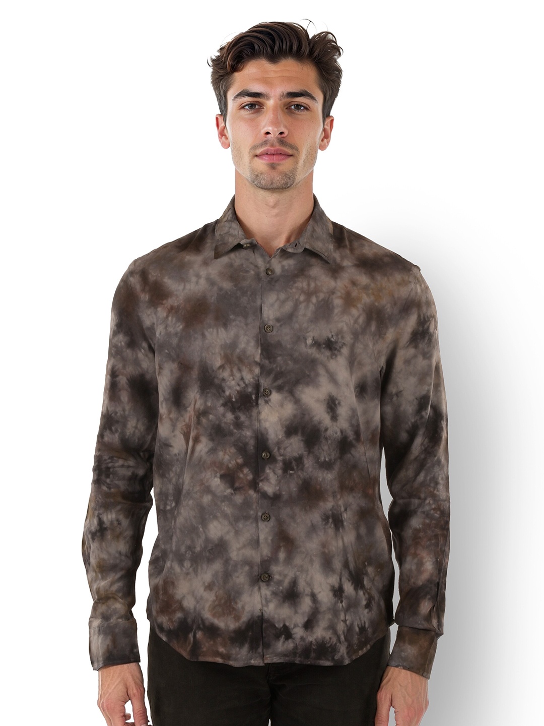 

Celio Men Spread Collar Dyed Casual Shirt, Green