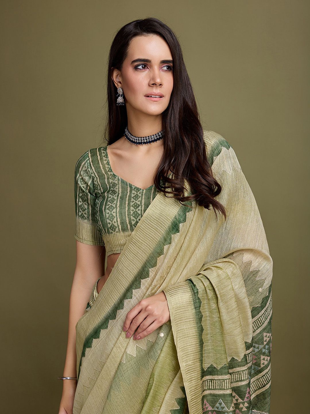 

Rekha Maniyar Zari Tissue Saree, Lime green