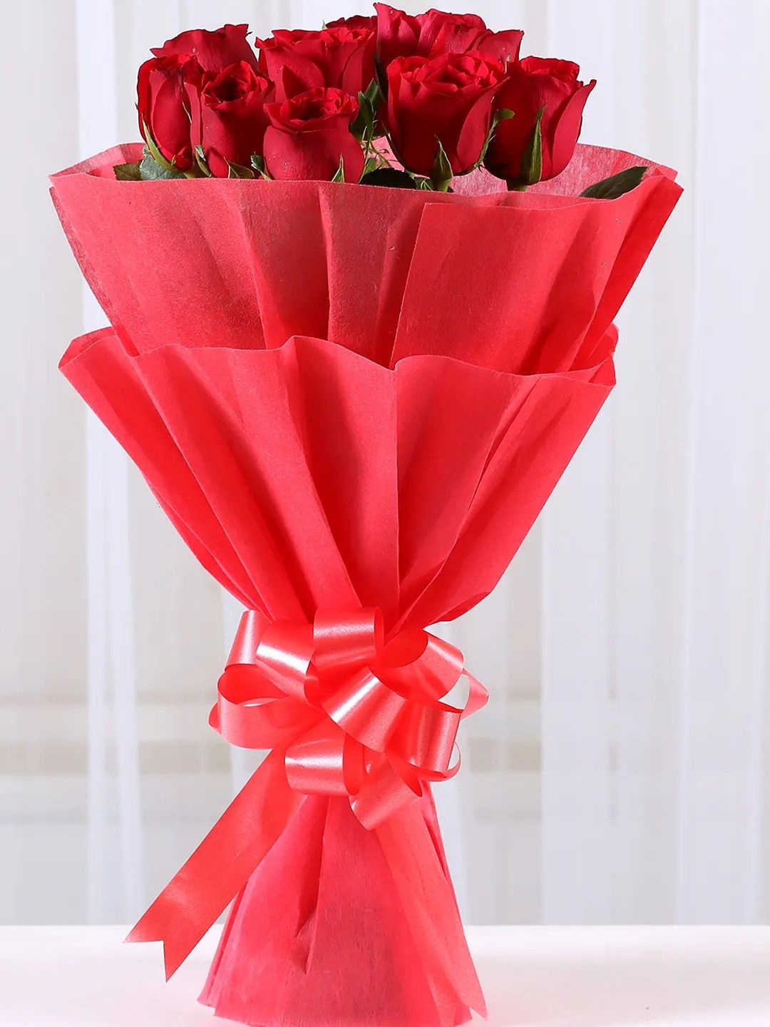 

fnp Red 10 Pieces Roses Fresh Flowers Bouquet